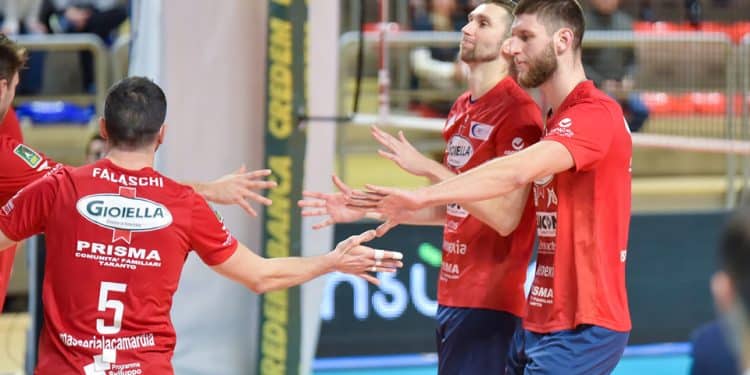Gioiella Prisma Taranto-Top Volley Cisterna 2-3, la fotogallery