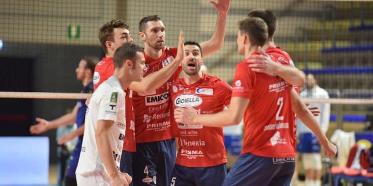 Gioiella Prisma Taranto-Top Volley Cisterna 2-3, la fotogallery