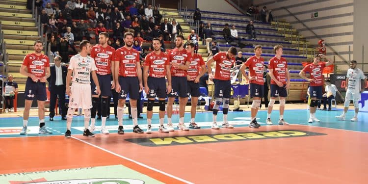 Gioiella Prisma Taranto-Top Volley Cisterna 2-3, la fotogallery