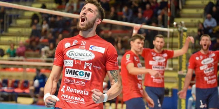 Gioiella Prisma Taranto-Top Volley Cisterna 2-3, la fotogallery