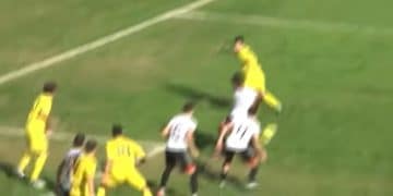 Messina-Taranto 1-2, la moviola: netto il tocco di mani di Fofana. C’è il rigore