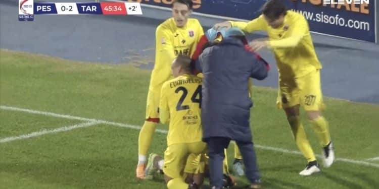 Pescara-Taranto 0-2, la cronaca: tripudio ionico all’Adriatico. Manetta-Tommasini tre punti di platino in tasca