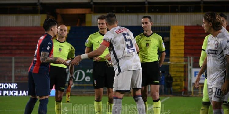 Taranto-Crotone 2-2, la fotogallery