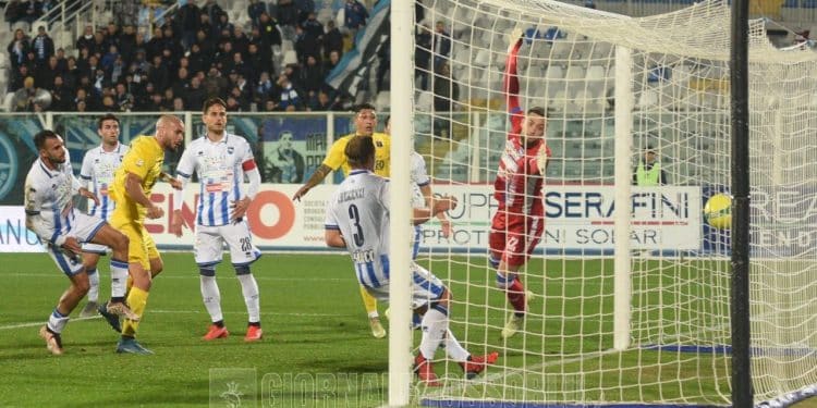 Pescara-Taranto 0-2, la fotogallery