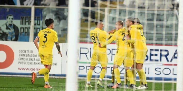 Pescara-Taranto 0-2, la fotogallery