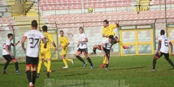 Messina-Taranto 1-2, la cronaca: Tommasini-Romano. Prima vittoria storica in terra biancoscudata