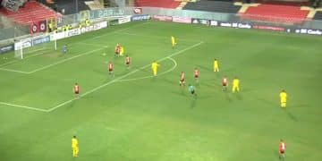 Foggia-Taranto 2-0, la cronaca: rigore inesistente, ma gli ionici non reagiscono. Rietro senza punti