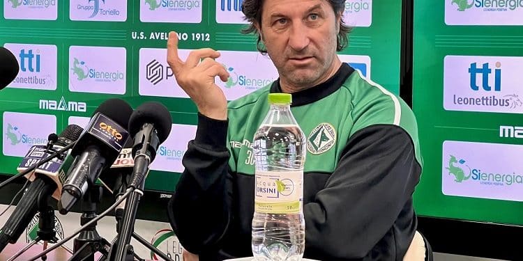 Avellino, Rastelli: “Affrontiamo una squadra molto organizzata”