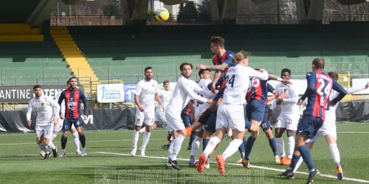Giugliano-Taranto 0-0, la fotogallery