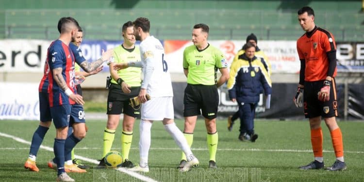 Giugliano-Taranto 0-0, la fotogallery