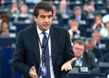 Fratelli d’Italia lancia il commissariamento dei Giochi del Mediterraneo 2026