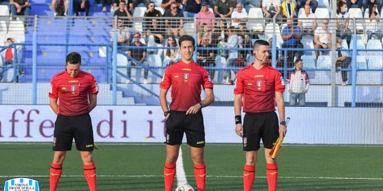 Taranto-Pescara, dirige Arena di Torre del Greco: la scheda