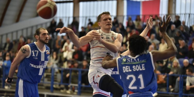 CJ Basket-Pescara 76-43: Taranto cala il tris!