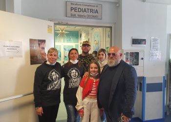 Associazione Giorgio Forever, la youtuber Ameli fa visita al reparto di Oncologia Pediatrica del S.S. Annunziata