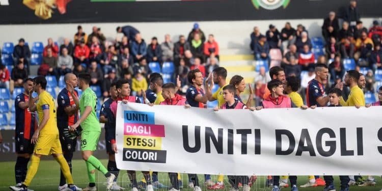 Crotone-Taranto 1-0, la fotogallery
