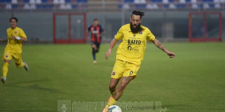 Crotone-Taranto 1-0, la fotogallery