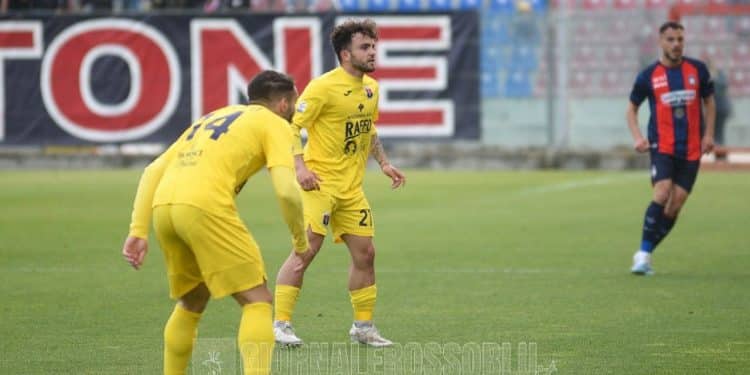 Crotone-Taranto 1-0, la fotogallery