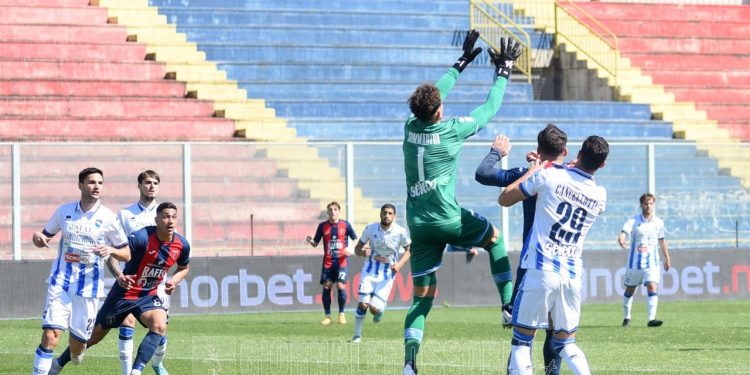 Taranto-Pescara 3-0, la fotogallery