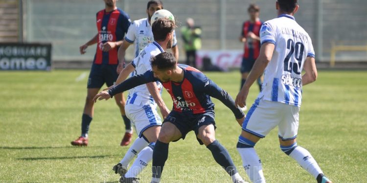 Taranto-Pescara 3-0, la fotogallery