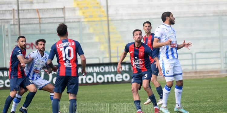 Taranto-Pescara 3-0, la fotogallery