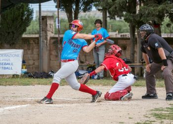 I Tritons Taranto Baseball mantengono la vetta del campionato con una vittoria cruciale sui Warriors di Bari
