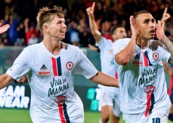 Serie C – PlayOff, miracolo Foggia! 2-2 allo Scida, il Crotone è fuori