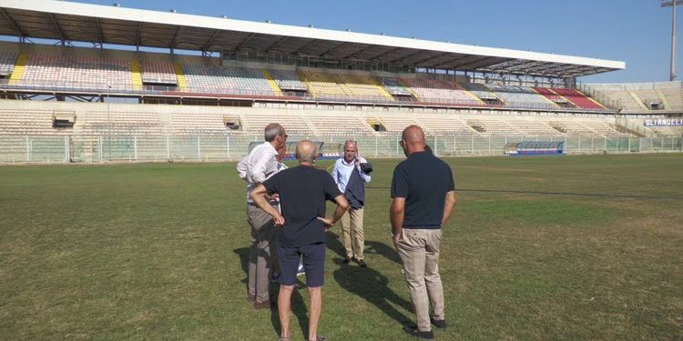 Stadio “Erasmo Iacovone”, via alla semina del manto erboso