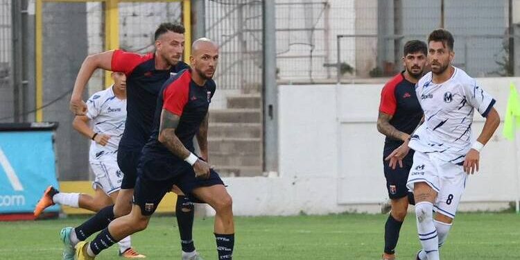 Taranto fermato dai pali. Il Martina vince il derby