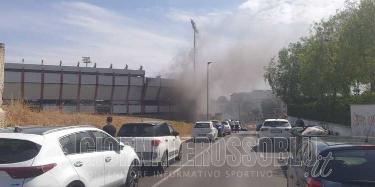 Taranto, Iacovone senza pace: l’incendio riprende vigore