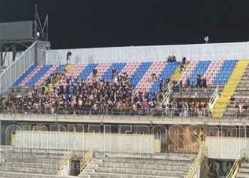 Taranto-Foggia 2-0, evacuata la sala stampa