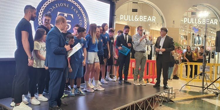 Con Taranto 25 sport e Scuola insieme in un “Un gioco di… squadre”!