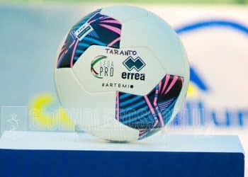 Taranto-Crotone 2-1, la fotogallery