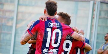 Taranto-Crotone 2-1, la fotogallery