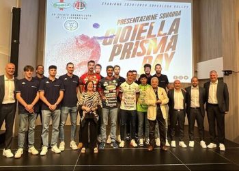 Gioiella Prisma Taranto, presentate la nuova squadra e le nuove maglie