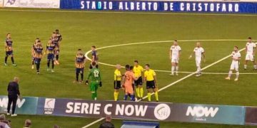 Giugliano-Taranto 2-1, la moviola: Berman frana su Fabbro, rigore ineccepibile
