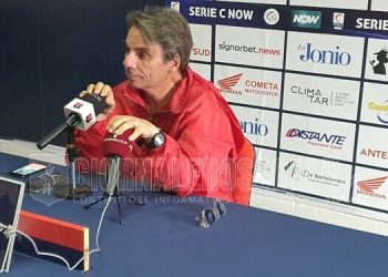 Taranto, Capuano: “Trasferta difficile, ma i derby bisogna vincerli”