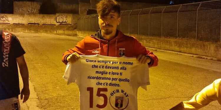 Taranto, tifosi: lo “Zoccolo Duro” premia Ferrara