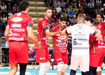 Gioiella Prisma Taranto, al PalaMazzola i patavini si impongono al tie break