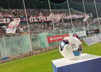 Taranto-Messina 2-0, la moviola: netto fallo su Ferrara non fischiato nel primo tempo