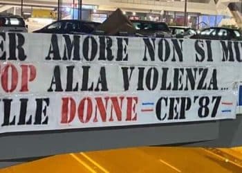 Taranto, tifosi: striscione contro la violenza sulle donne dei Cep ’87