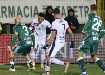 Un Taranto tatticamente perfetto frena l’Avellino e supera indenne il big match: 0-0 al “Partenio”