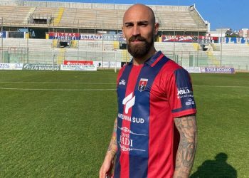 Taranto, ufficiale: firma Simone Simeri