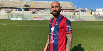 Taranto, ufficiale: firma Simone Simeri