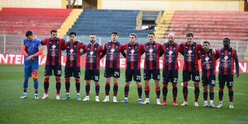 Taranto, prova emozionante e pareggio pirotecnico: col Benevento è 2-2 allo stadio Iacovone