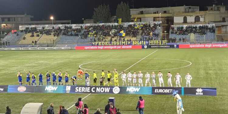 Cerignola-Taranto 0-0, la cronaca: pareggio con poche emozioni. Decisivo Vannucchi