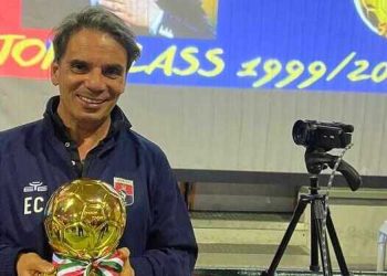 Taranto, premiato mister Ezio Capuano