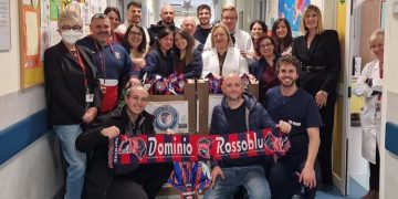 Taranto, i calciatori rossoblu in visita al “Nadia Toffa”