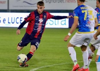 Brindisi-Taranto 0-2, la moviola: si potevano gestire meglio le interruzioni