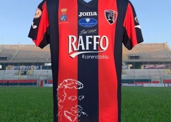 Taranto, la maglia storica: la maglia di Nicola Russo per la stagione 2015/2016