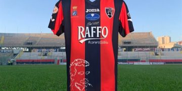 Taranto, la maglia storica: la maglia di Nicola Russo per la stagione 2015/2016